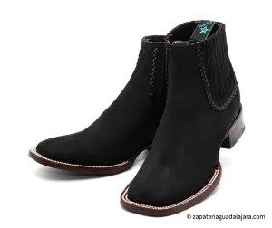 32BT6305 LADY LAURA WIDE SQUARE TOE NOBUCK BLACK