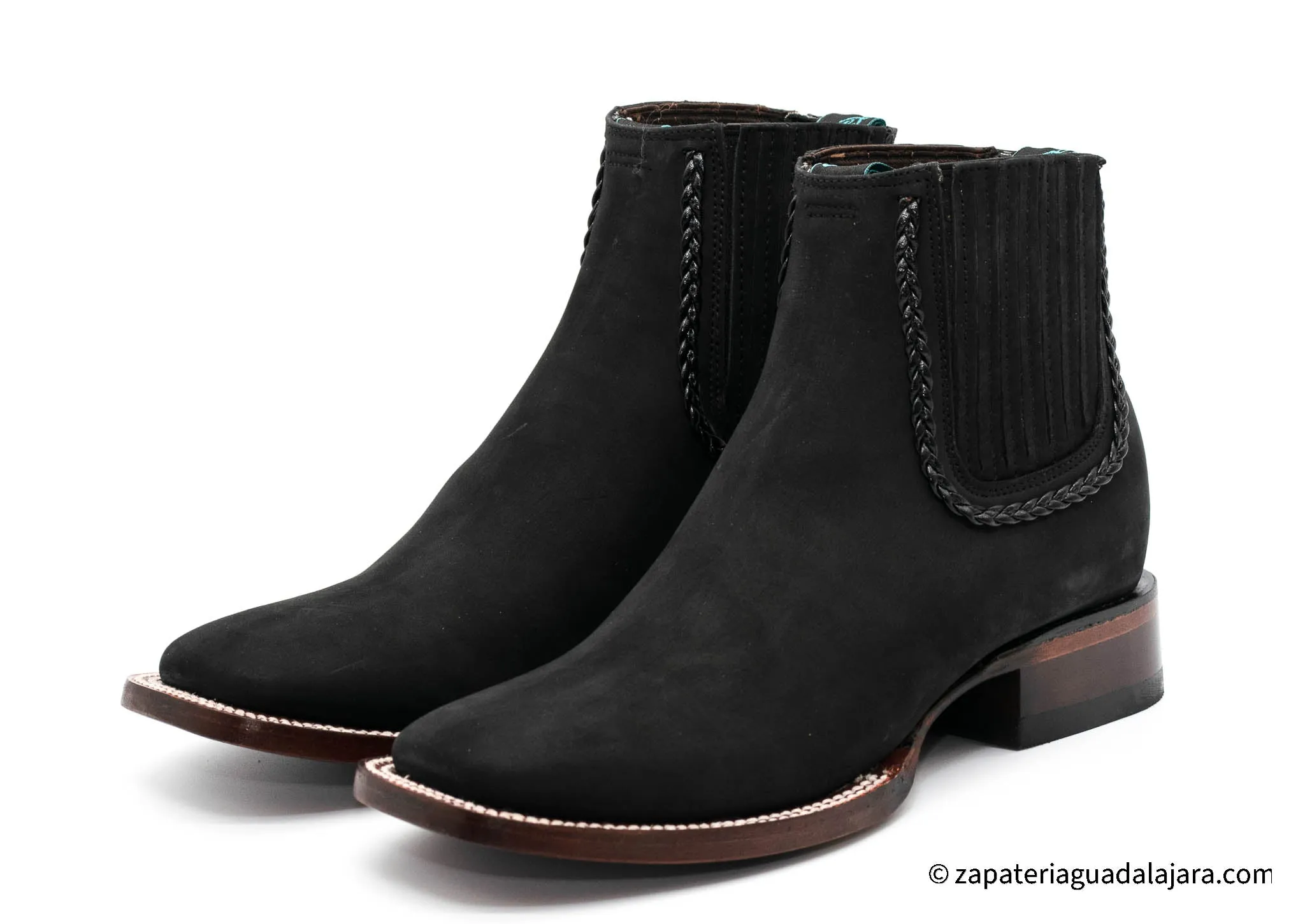 32BT6305 LADY LAURA WIDE SQUARE TOE NOBUCK BLACK