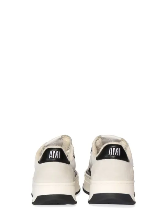 AMI Paris   New Arcade low top sneakers 