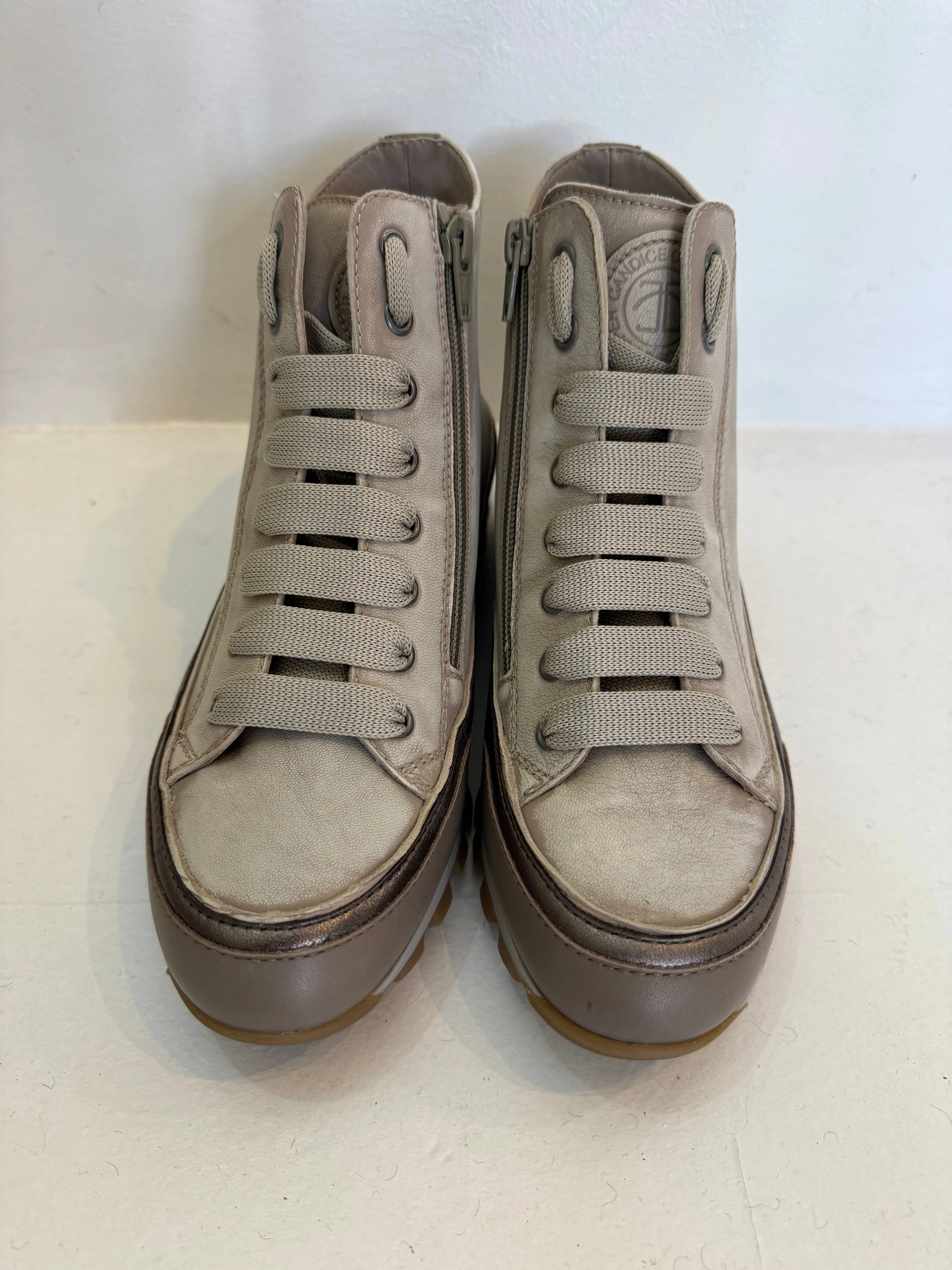 Candice Cooper Janice Taupe High Top Sneaker