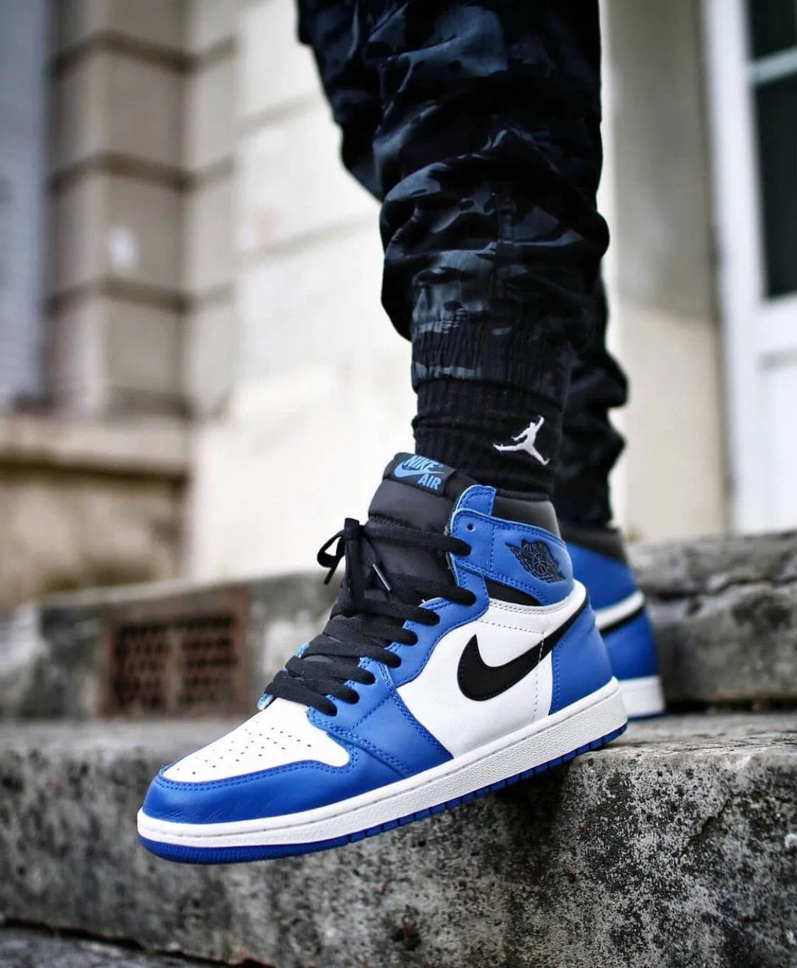 CE - AJ1 High Small Lightning