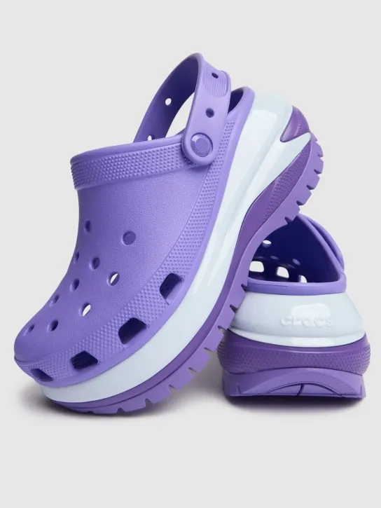 Crocs   Classic Mega Crush clogs 