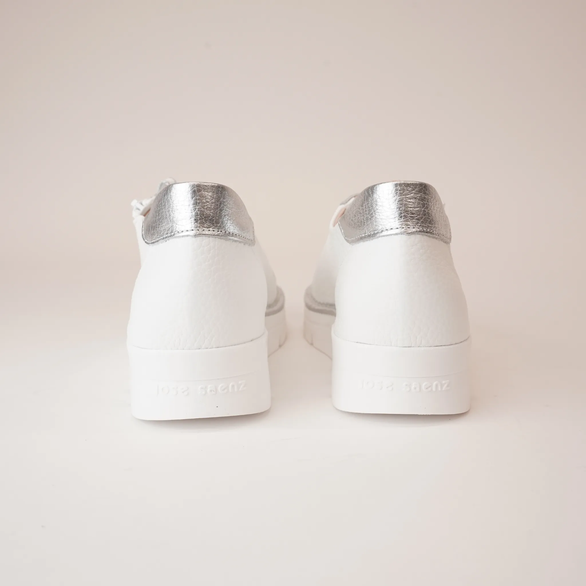 Js-2001 White/ Silver Leather Sneakers