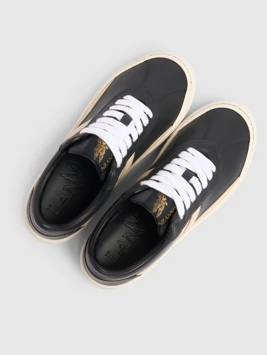 Lanvin   Pluto leather low top sneakers 