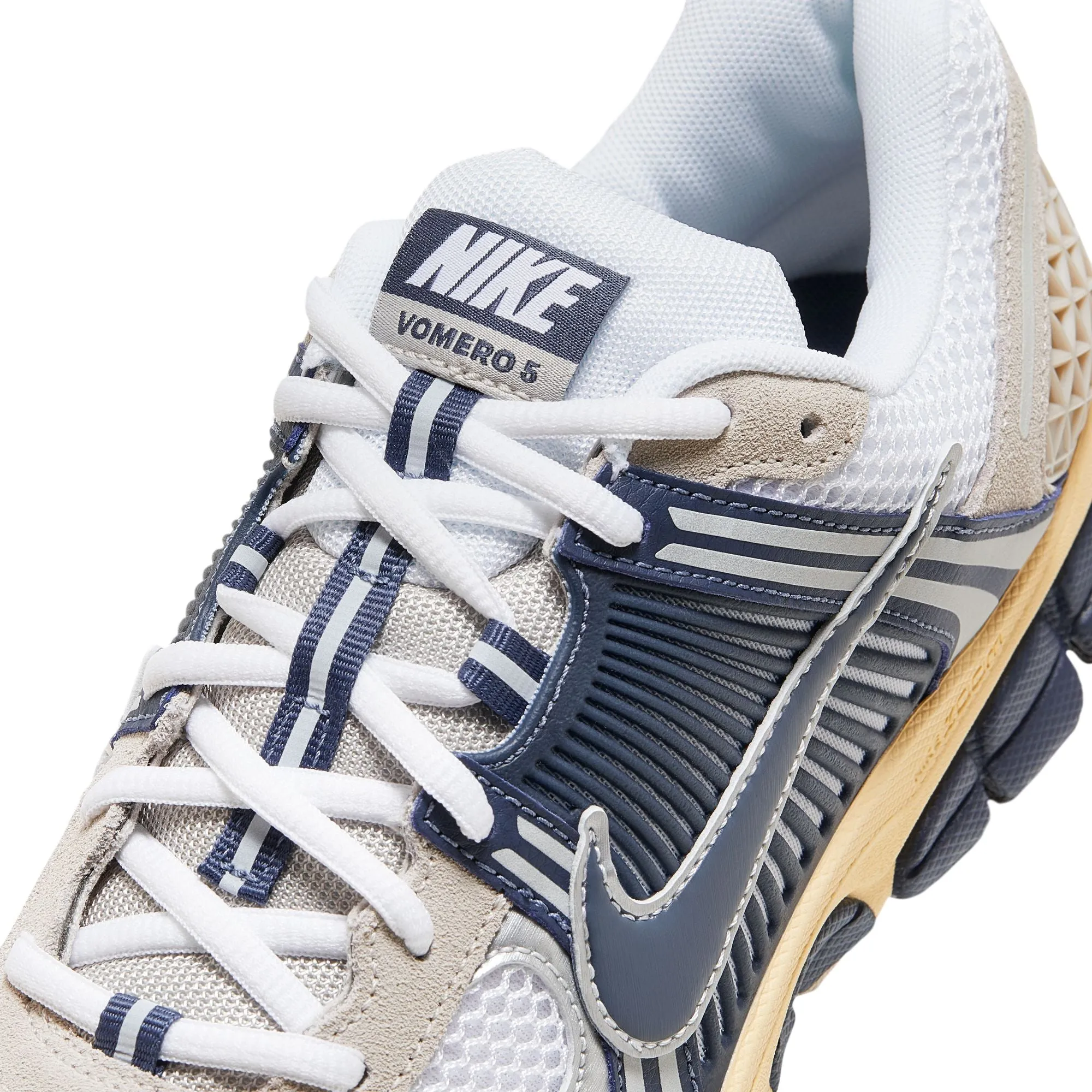 Men's Nike Zoom Vomero 5 - WHITE/THUNDER BLUE-CREAM II