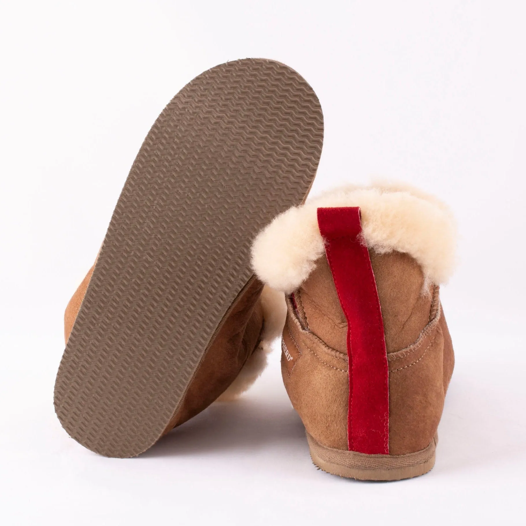 OSKAR Men's Sheepskin Slipper boots with Sole | Shepherd of Sweden