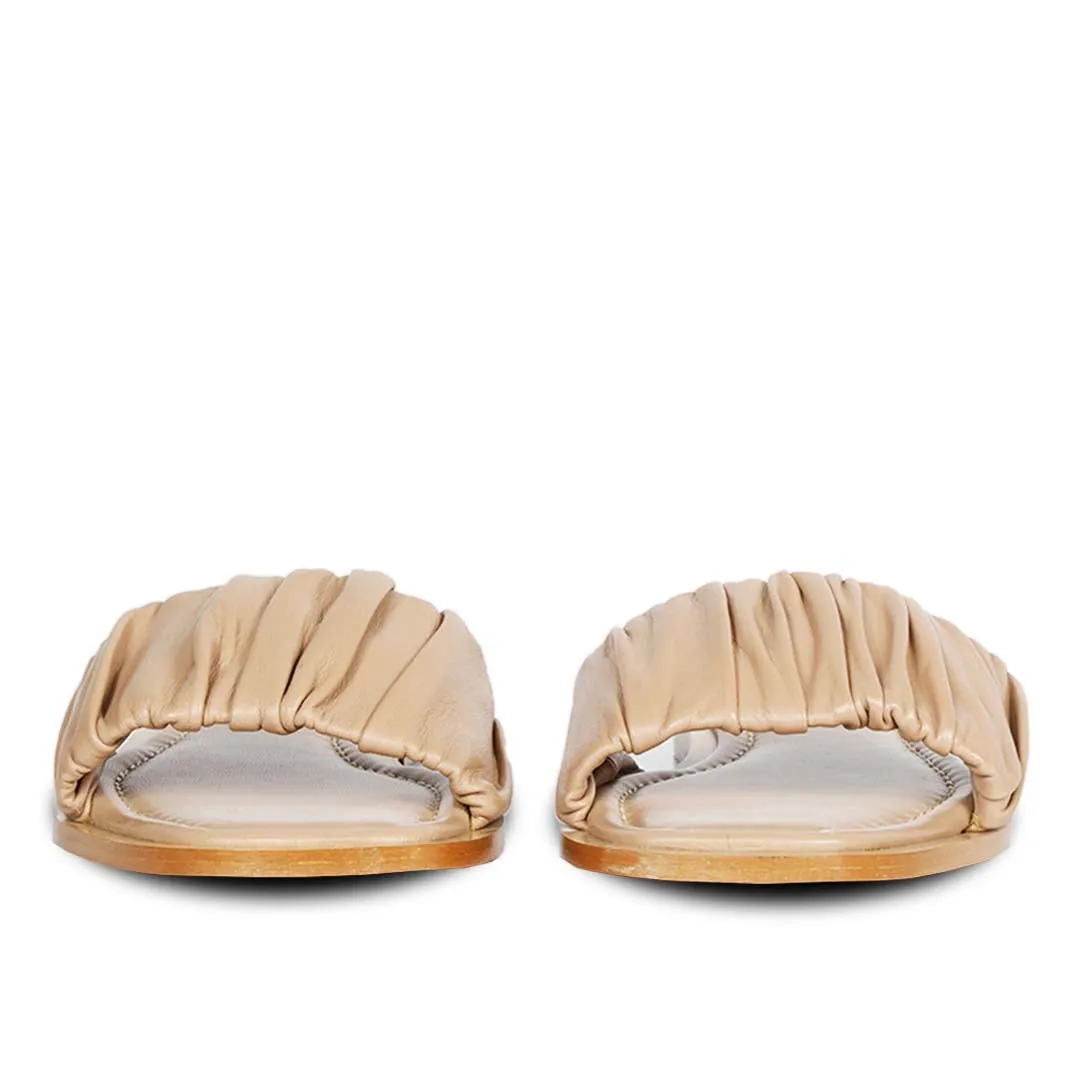 Saint Beatrice Beige Handcrafted Leather Slides