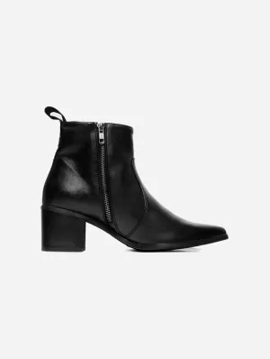 Swan No.1 Desserto® Cactus Leather Vegan Ankle Boots | Black