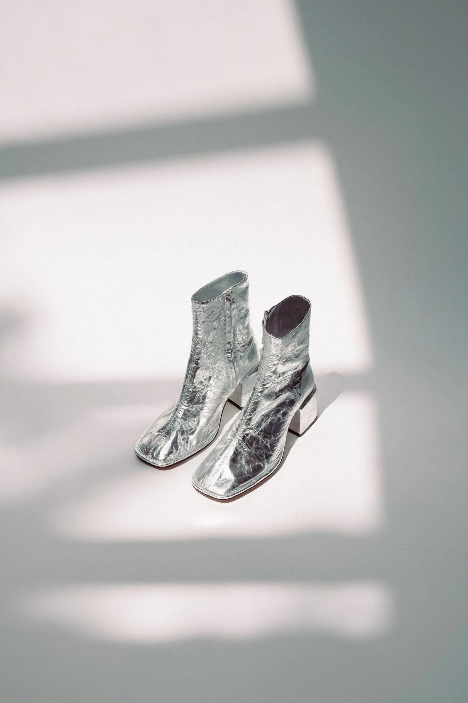 TARA - Silver Wrinkled Leather Boots