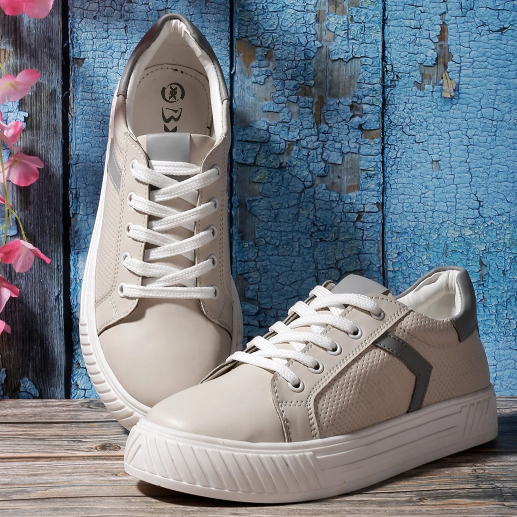 Women's Casual Sneakers Lace-up Shoes