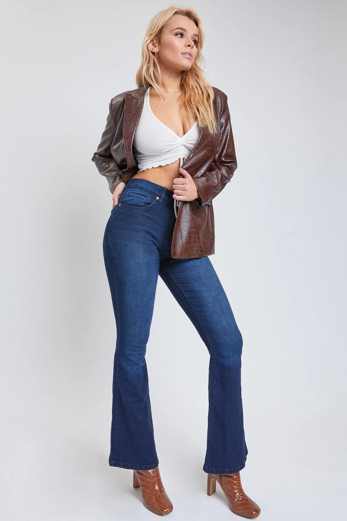 Women's Essential Non-Distressed Flare Jeans